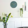 Horloge murale en métal Charm
