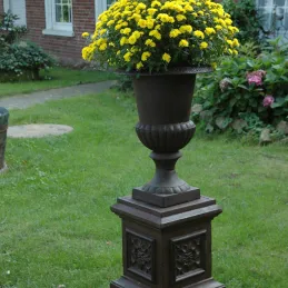 Vase Médicis en fonte