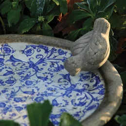 Bain d'oiseau en céramique patiné