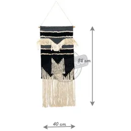 Décoration à suspendre en coton avec frange