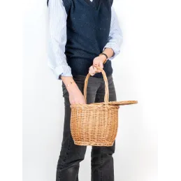 Panier à couvercle pivotant en osier clair
