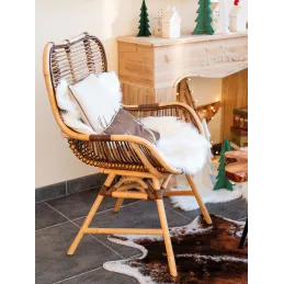 Fauteuil en rotin croco avec coussin Bontang