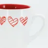 Tasse en grès blanc avec coeur rouge