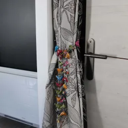 Embrase pour rideaux en tissu triangles colorés