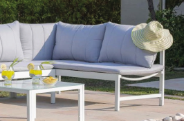 Canapé de jardin : trouvez votre mobilier extérieur
