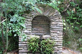 Fontaine murale de jardin:habillez les murs de votre maison.