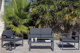 Adoptez notre mobilier de jardin confortable et tendance !