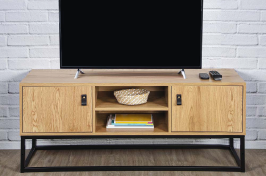 Craquez pour le look industriel du meuble TV bois et métal