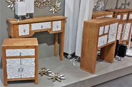 La table de nuit en bois : pour tous les styles !