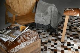 Déco salon avec tapis peau de vache