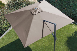 Parasol déporté 3x4 : votre allié pour l'été !