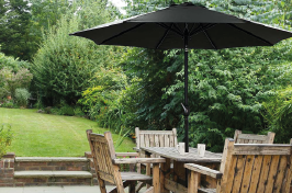 Parasol terrasse : idéal pour apporter une ombre bienfaisante