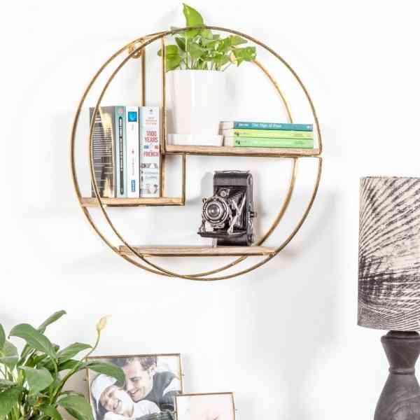 mur-decoratif-etagere-a-accrocher