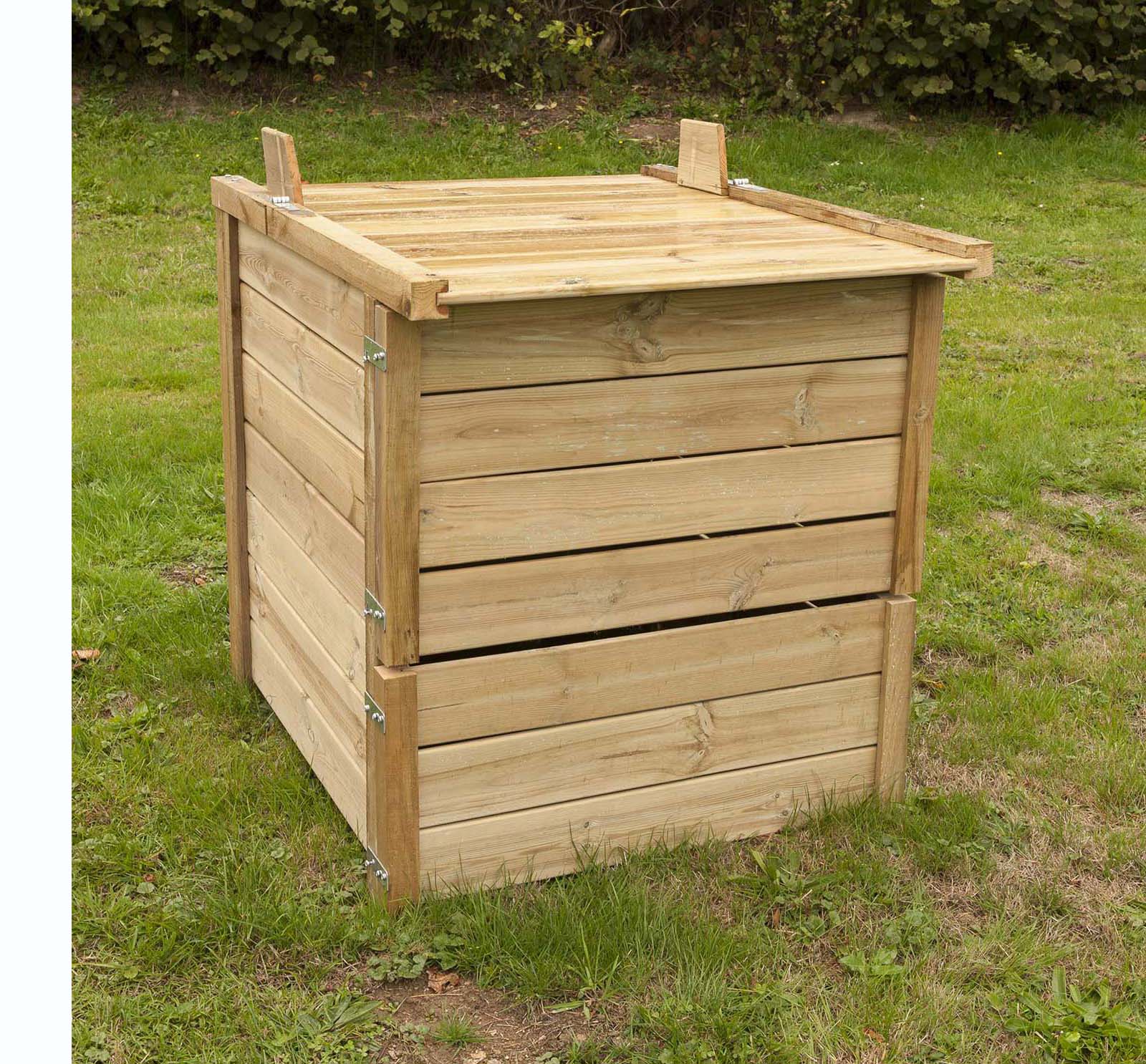 Composteur de jardin en bois et bac a compost
