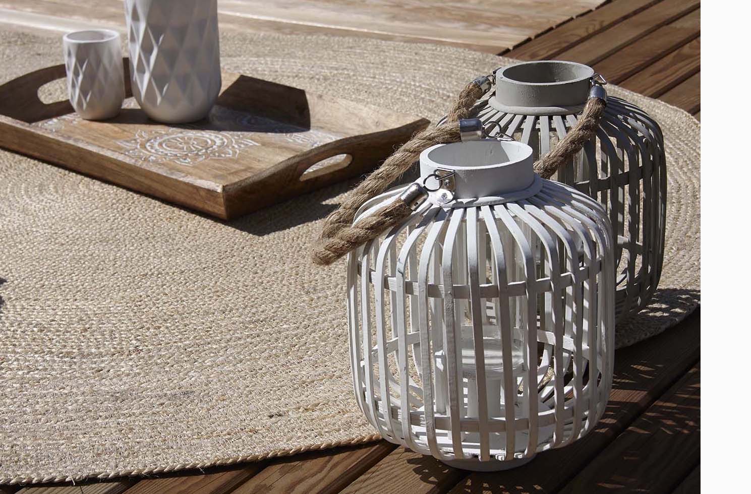 Lanterne exterieure solaire : elle illuminer le jardin ! - Jardindeco