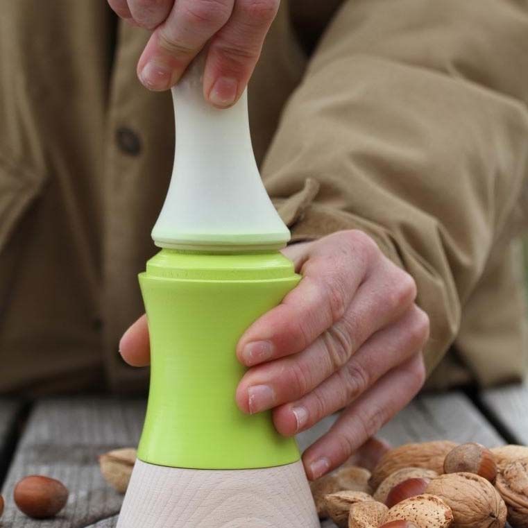 Casse-noisette et noix sans effort toha (vert)