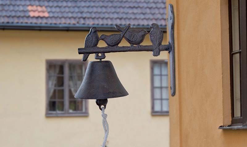 Cloche de jardin, la touche amusante de votre déco. | Jardindeco