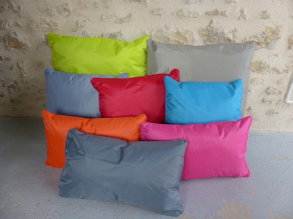 Coussin d extérieur, profitez de votre salon de jardin