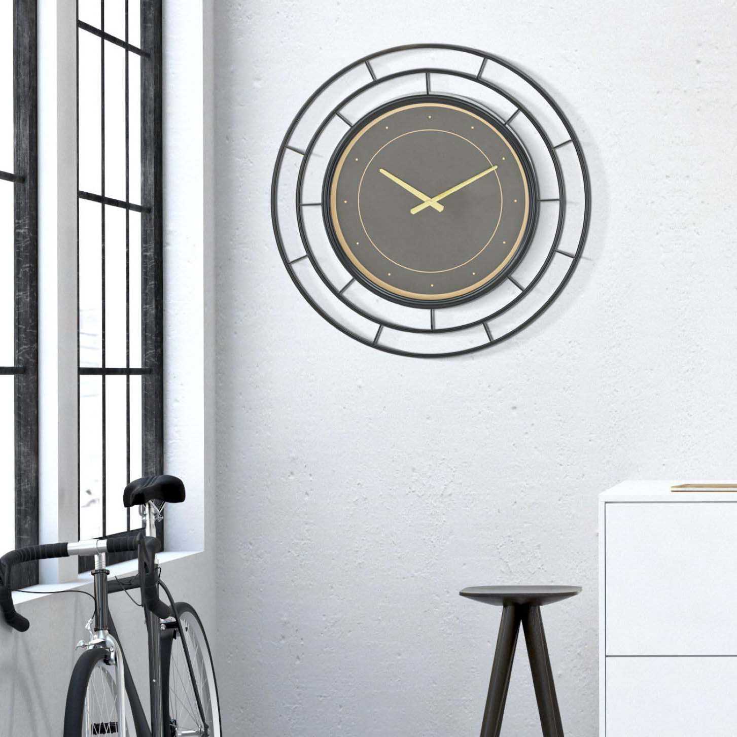 Horloge Métal Noir Petite Taille main image 0