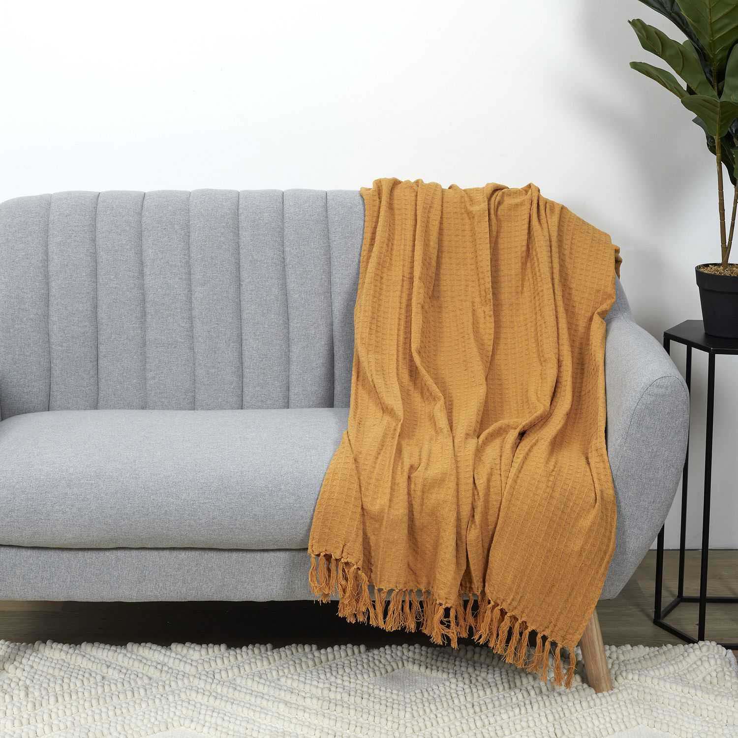 Home Deco Factory Copridivano Gaufre Cotone 130x160 Cm - Giallo Ocra: Un Tocco Di Colore Per Il Tuo Salotto! - 2