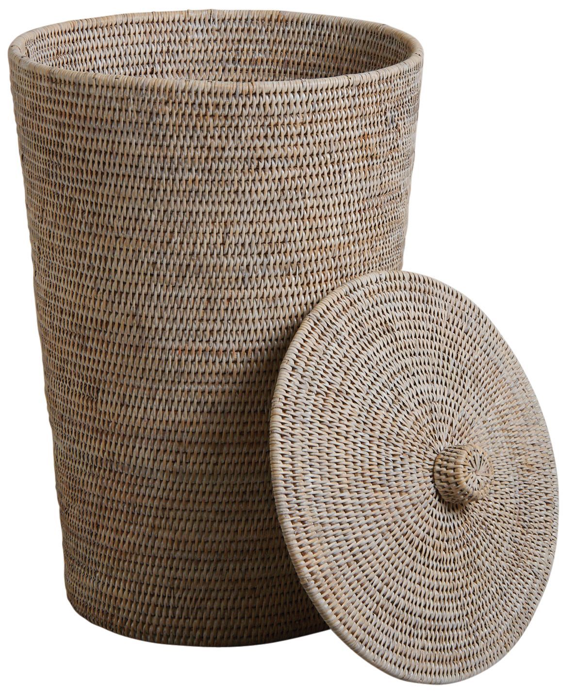 Panier à linge en rotin patiné blanc