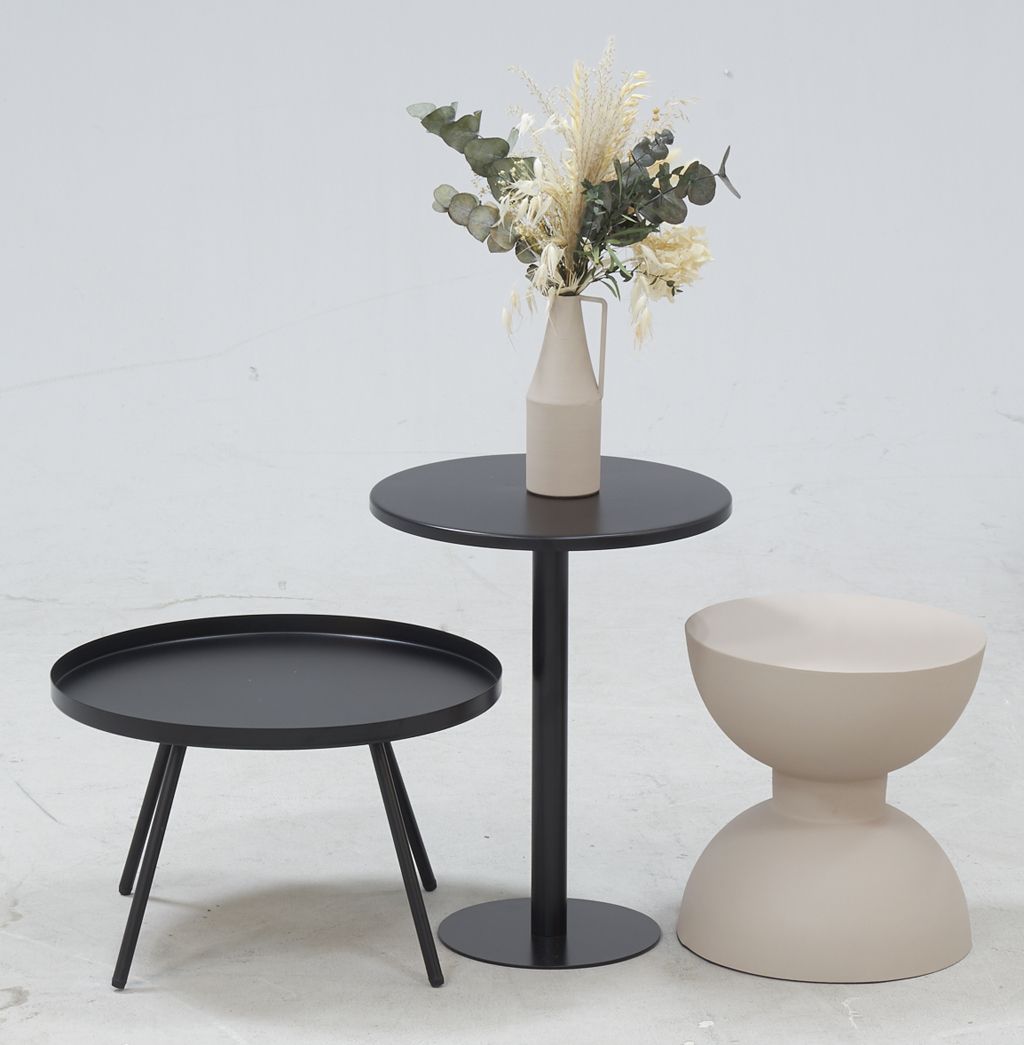 Table d'appoint en métal guéridon