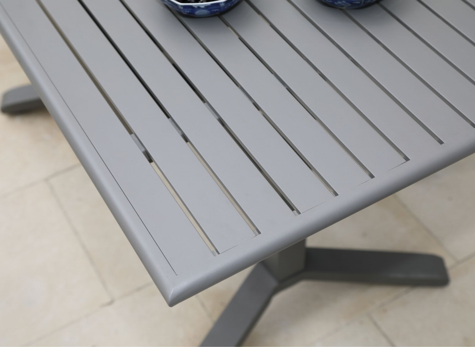 Table jardin en aluminium allonge papillon sotta 110150 cm (gris)