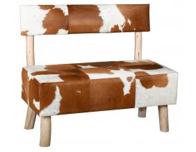 Banc en peau de vache et eucalyptus