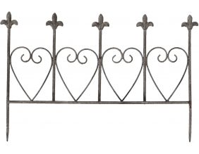 Bordure de jardin coeur romantique