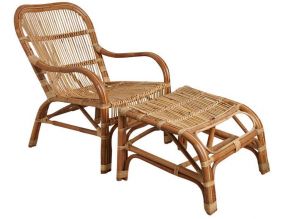 Fauteuil et repose pieds en rotin brut avec écorce