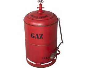 Poubelle en fer rouge  Bouteille de gaz