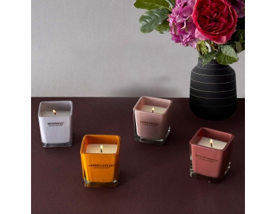 Bougie parfumée carrée Nude 7 cm (Lot de 4)