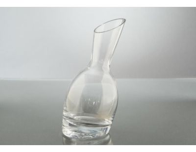 Carafe en verre inclinée 21 cm