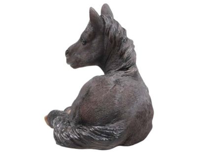 Cheval noir couché en résine 34x22x22 cm