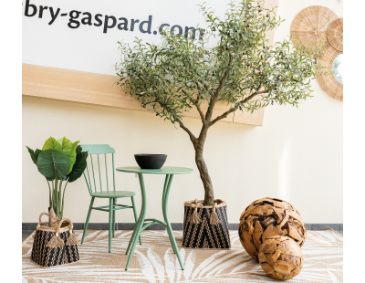 Grandes corbeilles en jonc teinté