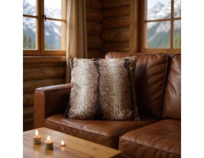 Coussin imitation fourrure 45 cm (Brun)