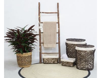 Échelle en bois rustique 