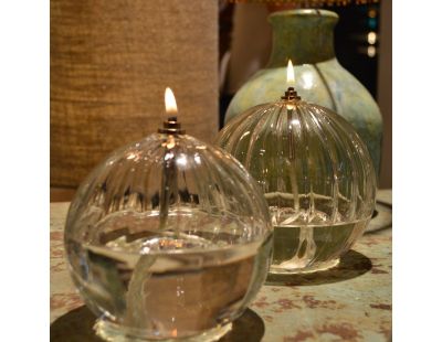 Ensemble lampe à huile en verre strié Ellipse avec huile de paraffine (11 x 12 cm)