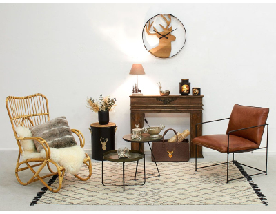 Horloge en pin et métal Cerf