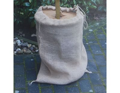Housse d'hivernage pour plantes en fibres naturelles