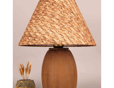 Lampe à poser abat-jour effet rotin Bobo