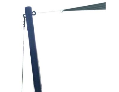 Mat de fixation incliné pour voile d'ombrage
