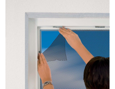 Moustiquaire fenêtre anthracite 18g/m² bande auto-agrippante 7,5 mm (max 130x150 cm)