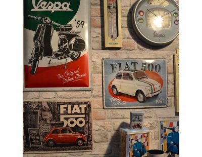 Plaque décorative en métal en relief 40 x 30 cm (Fiat 500 - Red car in the street)