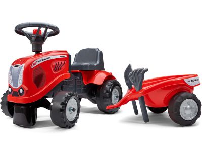 Porteur tracteur Mc Cormick avec remorque pelle et rateau