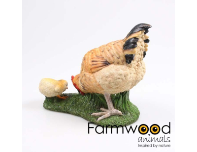 Poule avec poussins picorants en résine 36.5 x 19 x 28.5 cm