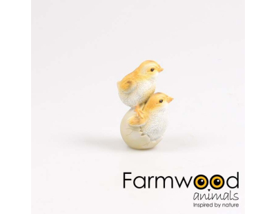 Poussins dans coquille en résine 10.5 x 7.5 x 13.5 cm