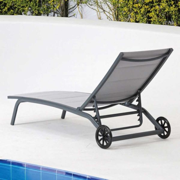 Bain de soleil en aluminium avec roues Roche - 