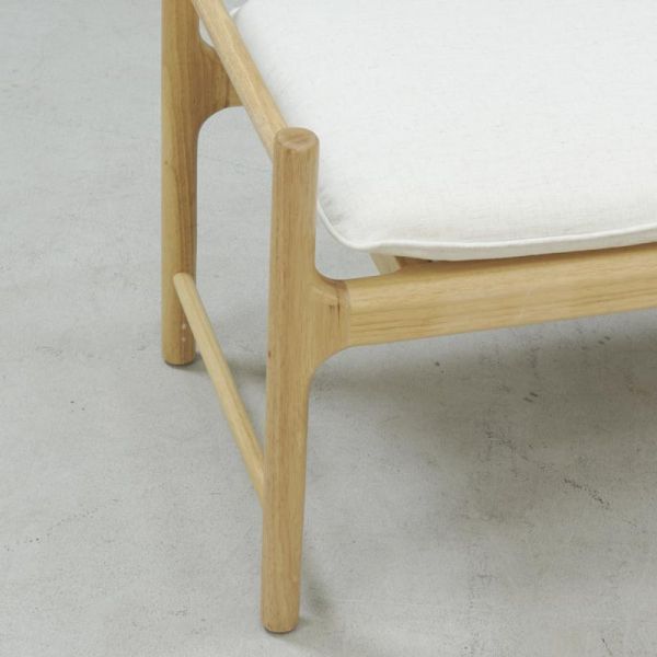 Banc en bois avec coussin en coton blanc - 329