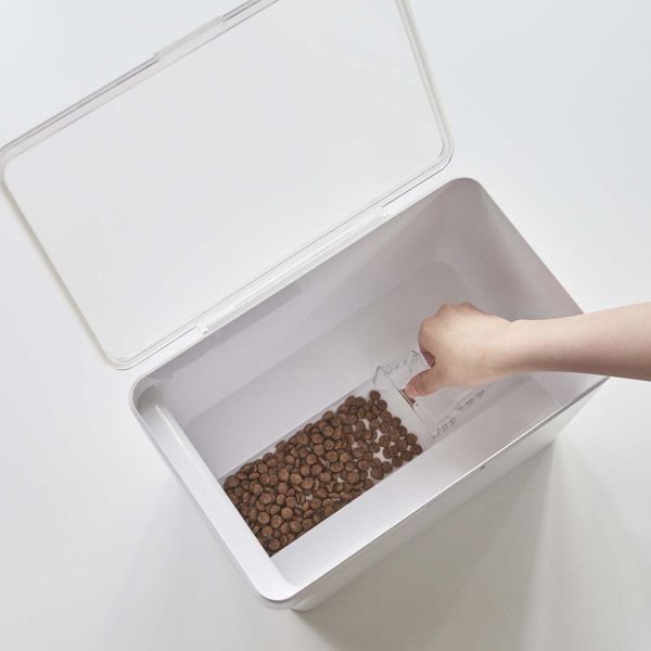 Boite à croquettes en plastique avec verre doseur Pet - 8